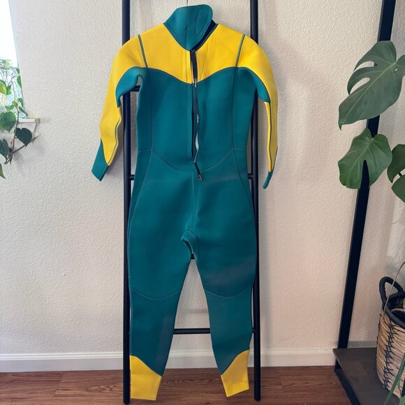 Hevto Coral I Full Body Surfing Wetsuit Size Small - Picture 6 of 8